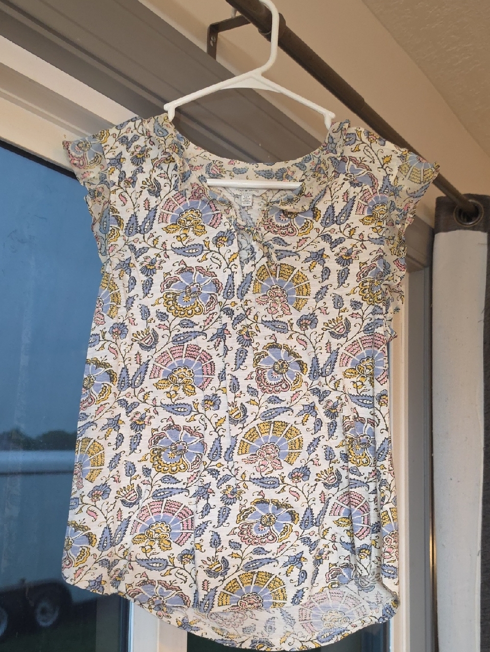 Lucky Brand White Floral Print Cap-Sleeve Top